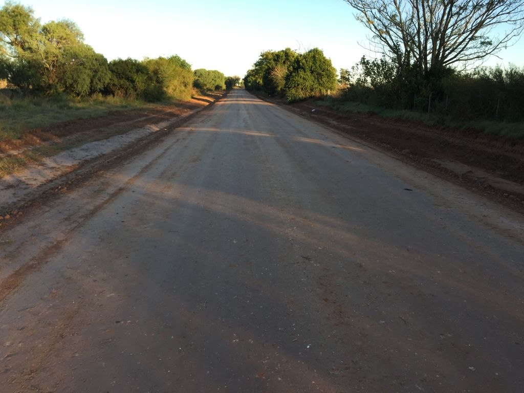 Acceso ganadería camino terrizo Paraguay SEI