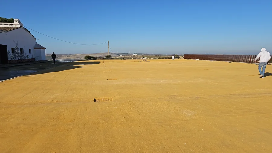 Protección superficial en explanada de finca o bodega