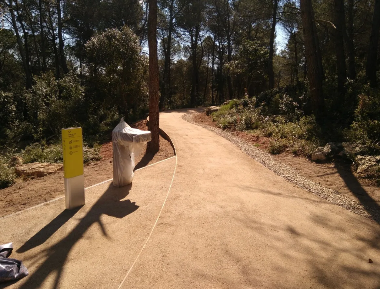 Sendero natural estabilizado en Parque de Begues con Sistema SEI