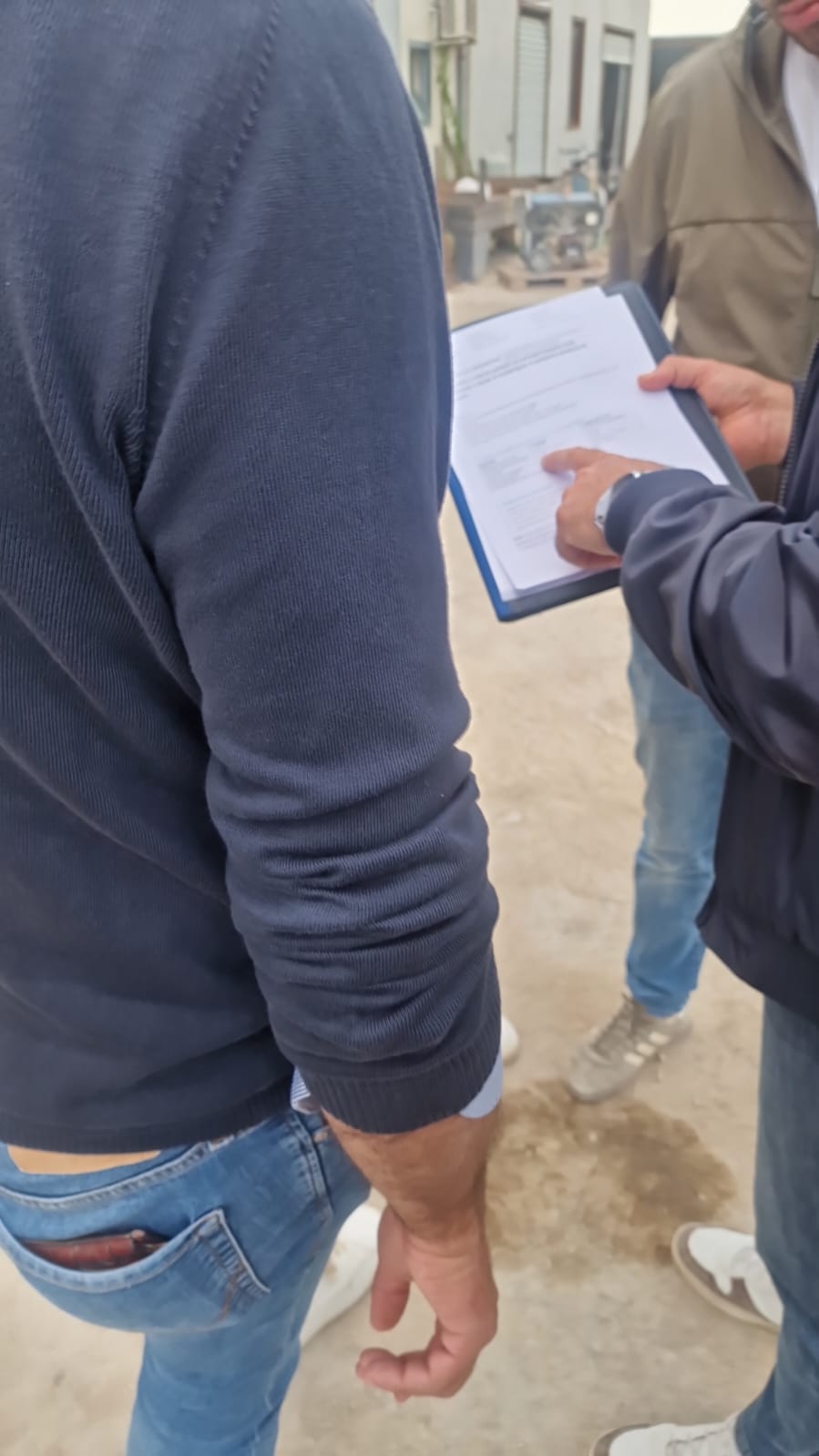 Obra Sicilia — pavimento terrizo estabilizado